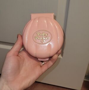 Polly Pocket Nancy's Wedding Day